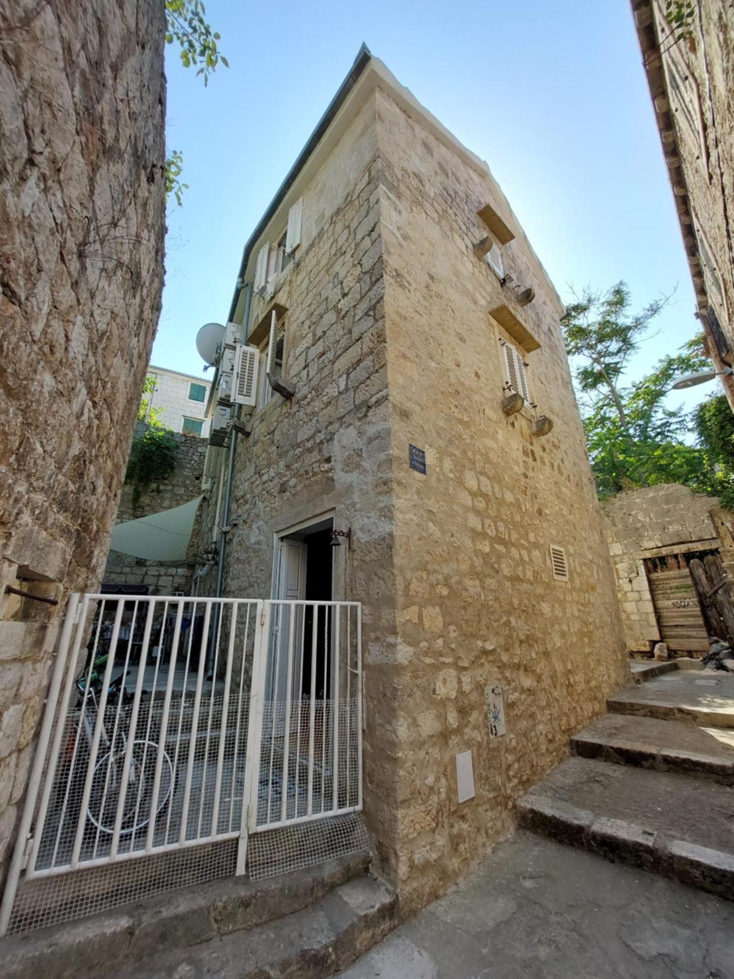 Apartment In Vis Historic Center - Mikula, Ljubica, Toma ภายนอก รูปภาพ