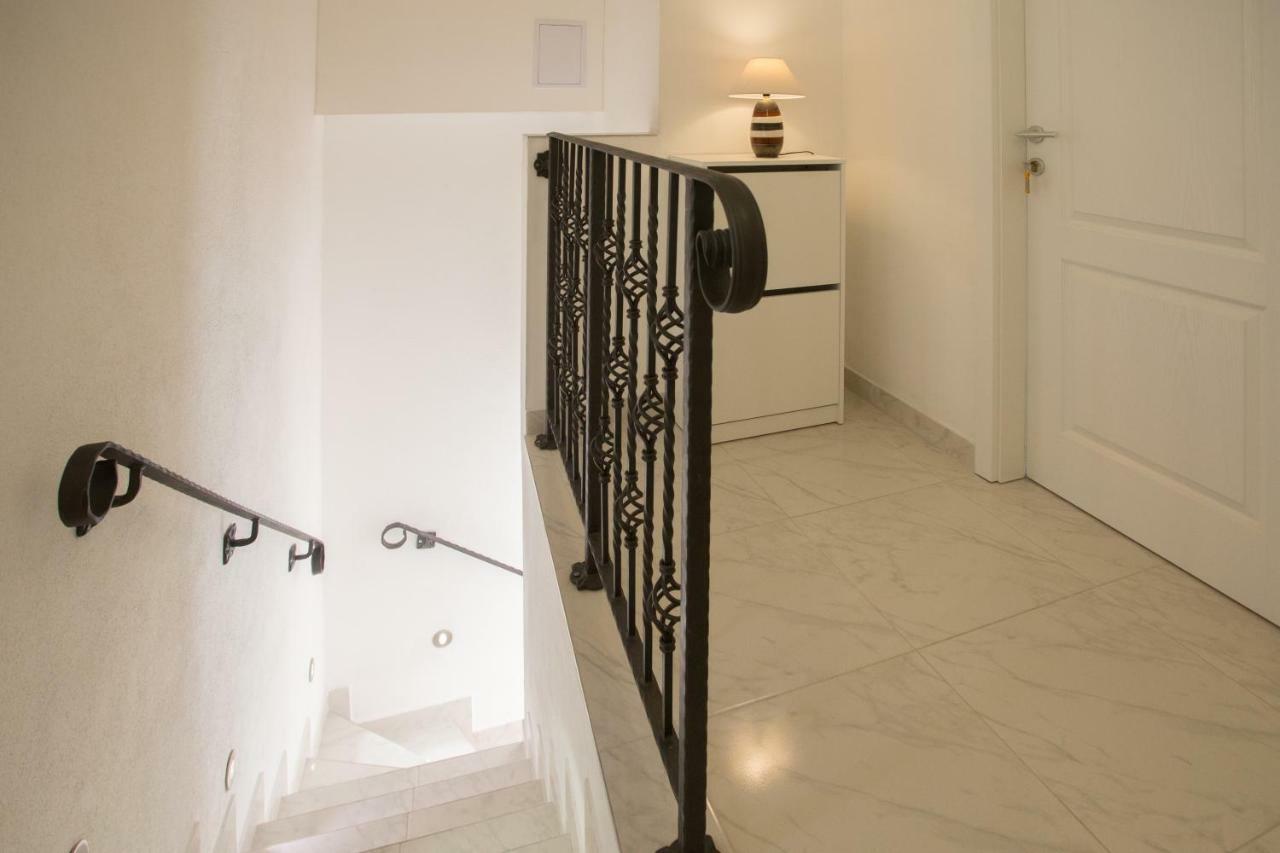 Apartment In Vis Historic Center - Mikula, Ljubica, Toma ภายนอก รูปภาพ